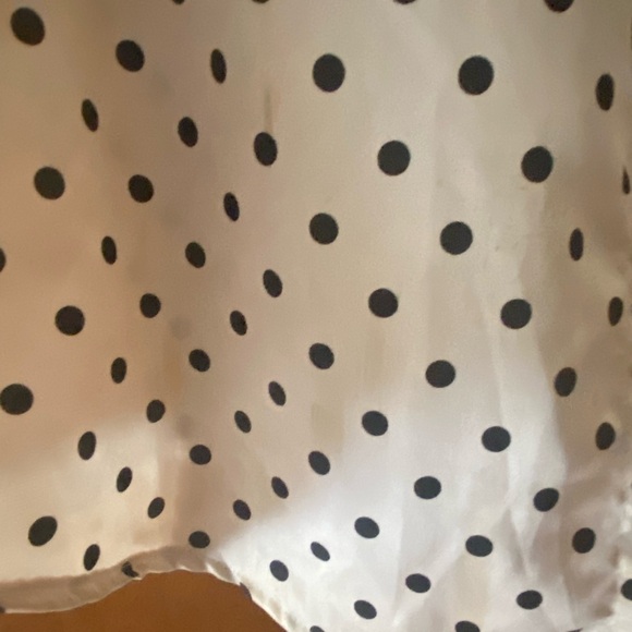 Sleeveless buttoned down blouse - Picture 7 of 7